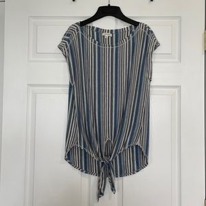 Women’s shirt, size S